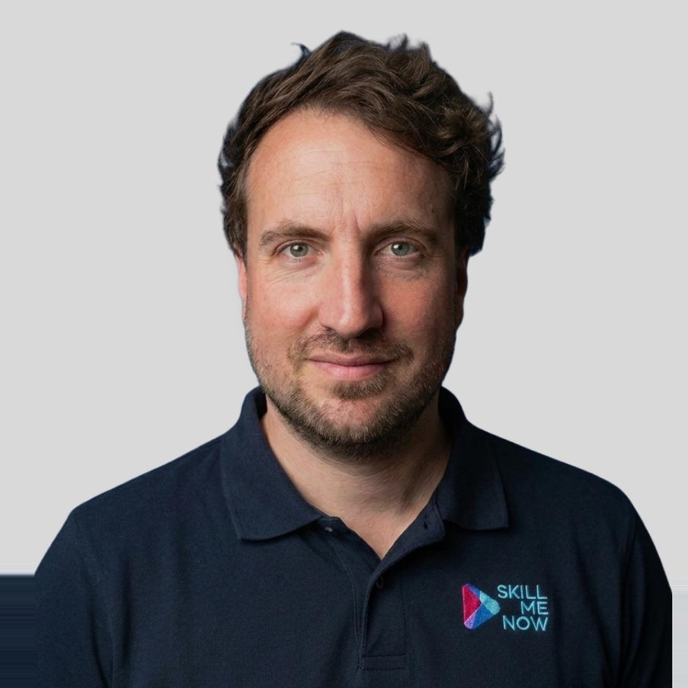 Jerry (Jeremias Grenzebach), Trainer der KI-Webinare